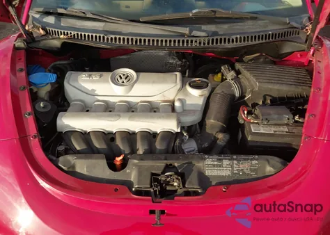 2006 Volkswagen New Beetle 2.5 from USA, damaged, VIN 3VWRG31C46M404371